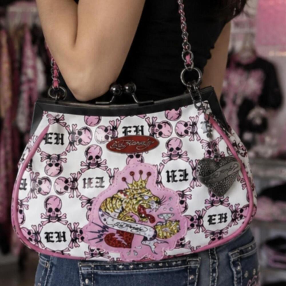 Ed Hardy Y2K Pink Skull Kiss Lock Shoulder Bag NWT Jeweled Tiger Heart Charm Rar